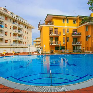  Apartman Residences La Rustica & Elite